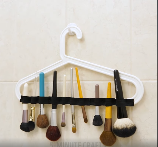 DIY: Неколку трикови што секоја девојка ќе ги обожава!