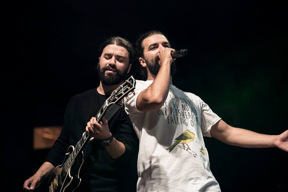 Еве која млада ѕвезда заврши во прегратките на момците од Некст тајм!