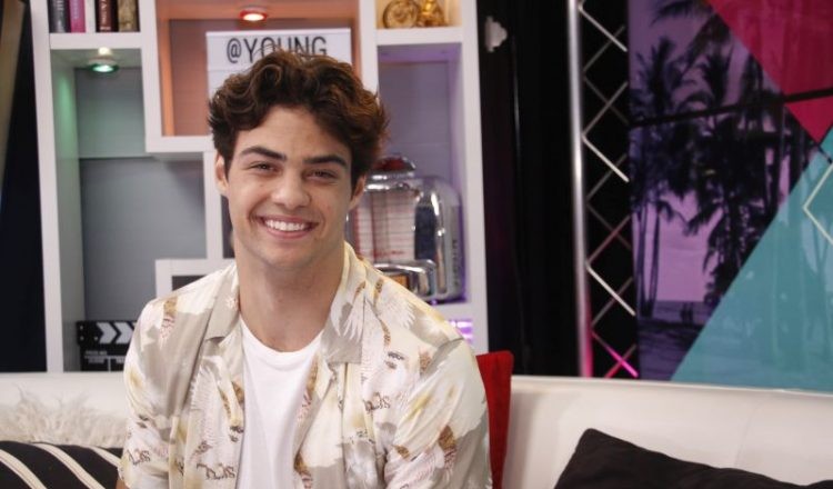 Noah Centineo откри како изгледал неговиот прв бакнеж!