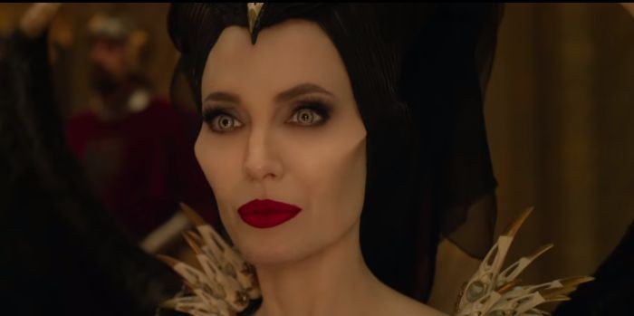 (ВИДЕО) Анџелина Џоли се надмина: Во продолжението на „Maleficent“ е уште пострашна!