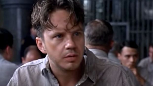 (ФОТО) Пред 25 години го освои светот во „The Shawshank Redemption“: Тим Робинс денес непрепознатлив!