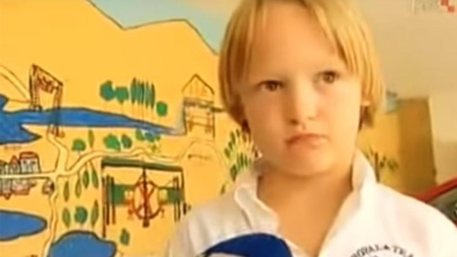 (ВИДЕО) Момчето со легендарната изјава за училиште, денес е млад роботичар