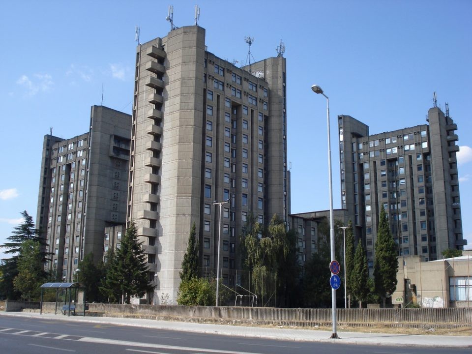 (ФОТО) Старите соби во студентскиот дом „Гоце“ се трансформираат во модерни катчиња за студентите