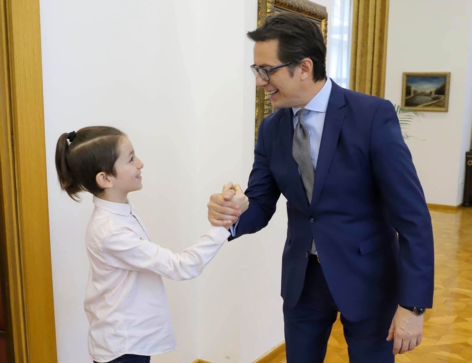 11 - годишниот светски првак во современ танц на прием кај претседателот Стево