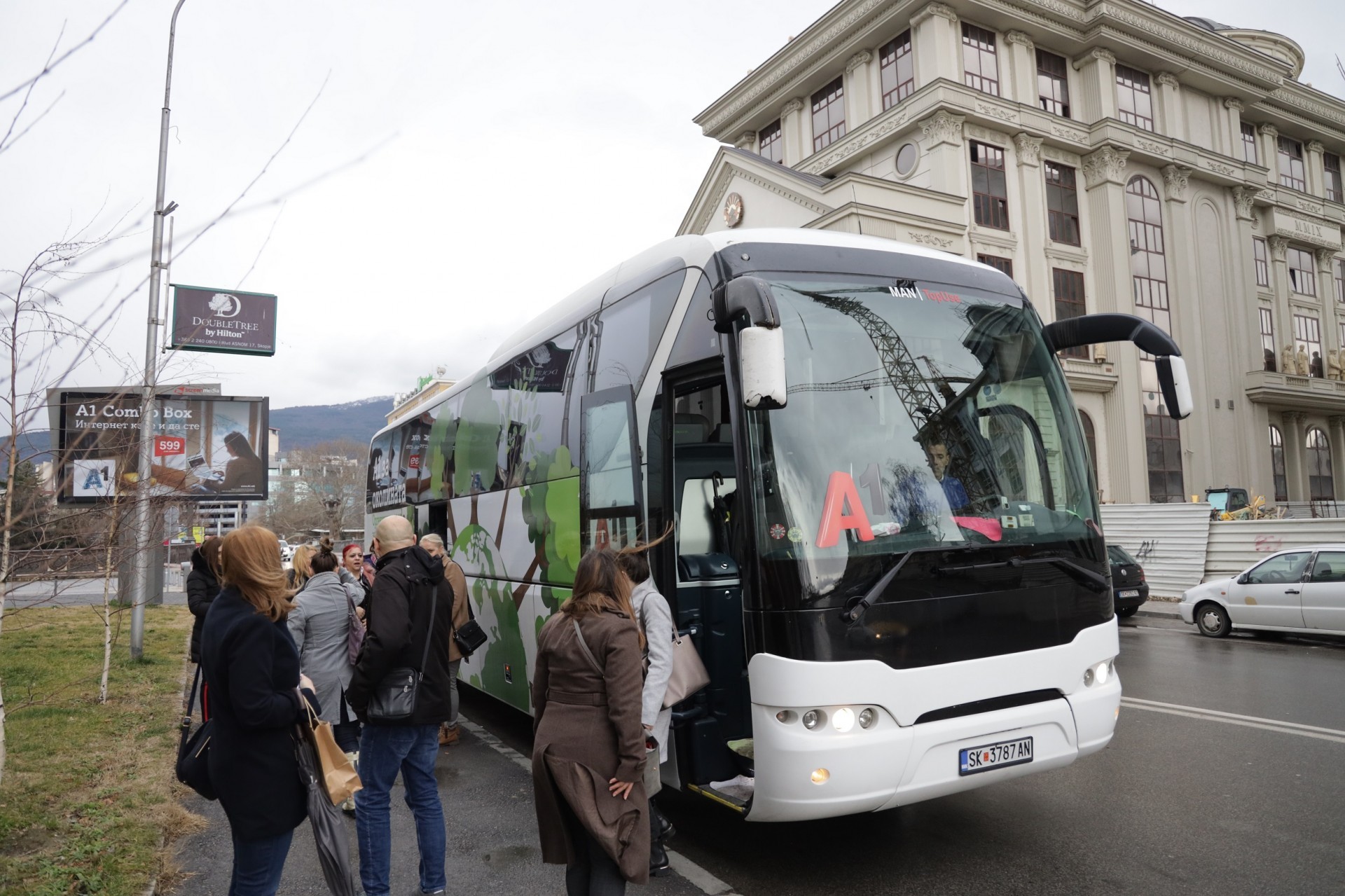 (ФОТО) А1 Македонија вака ги мотивира вработените да ги остават возилата дома