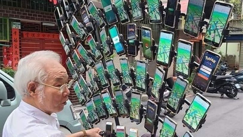 Омилената игра ја „гејма“ на 64 телефони: „Дедо Покемон“ стана хит во светот на гејмањето