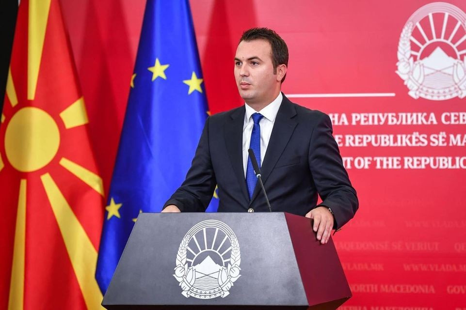 Во знаењето на граѓаните мора континуирано да се инвестира: Арбер Адеми се прости од функцијата министер за образование