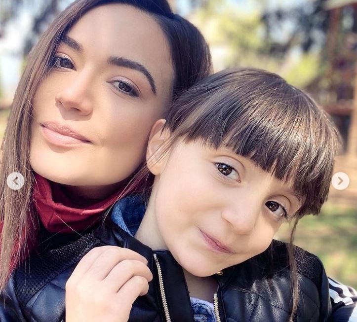 Делфи сама направи роденденска честитка за тета: Ја разнежни Елена како никој досега