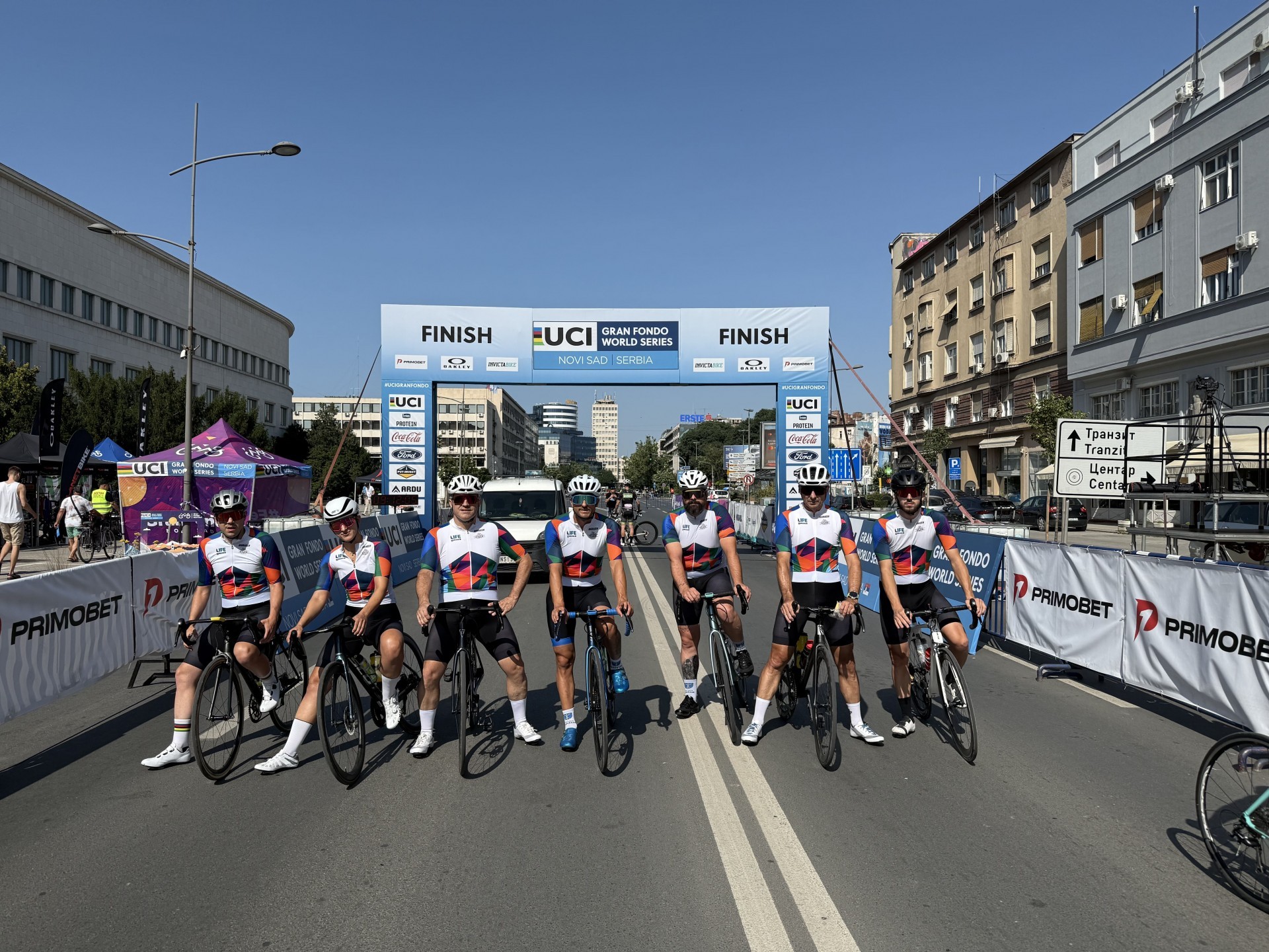ФОТО-ВЕСТ: Македонски успех на Аксиос Про Скопје на трката Gran Fondo Novi Sad 2025