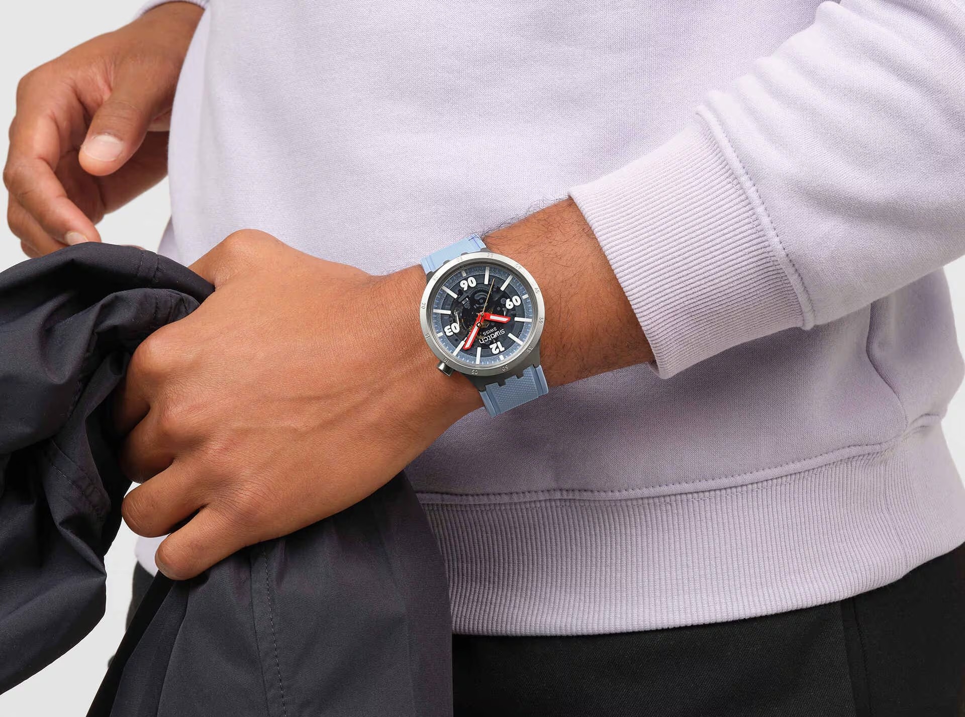 Часовник на неделата: SWATCH BIG BOLD MOMENT – Стил и храброст во едно