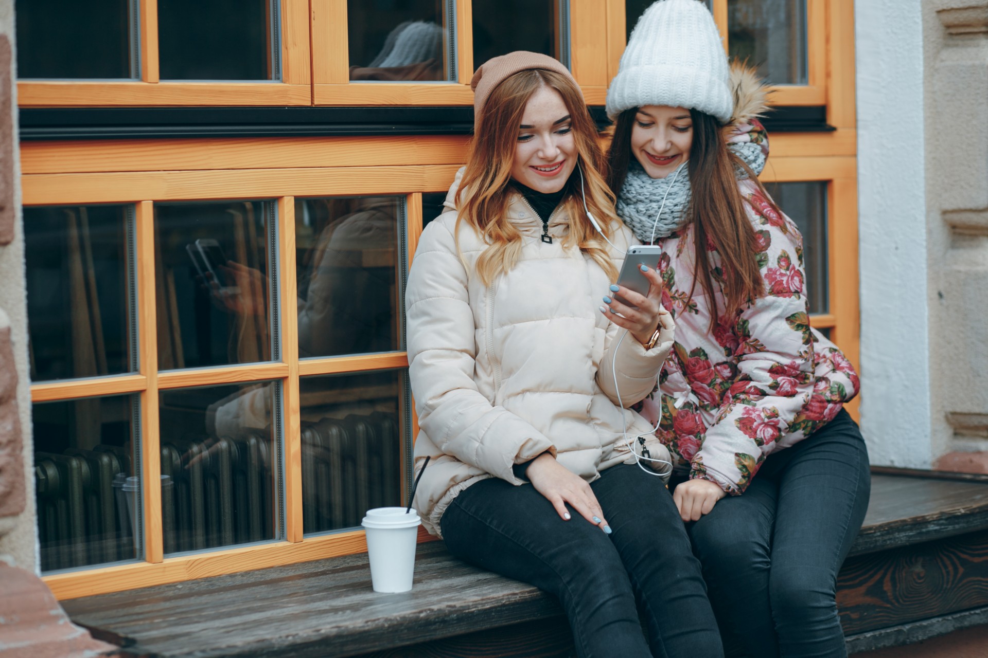 Тинејџерите не треба да имаат премногу контрола, но ни премногу слобода: Која е идеалната мера