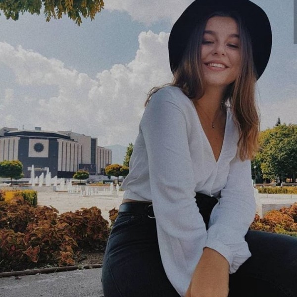 Симпатија на неделата: Пејачката Анастасија Аврамовска