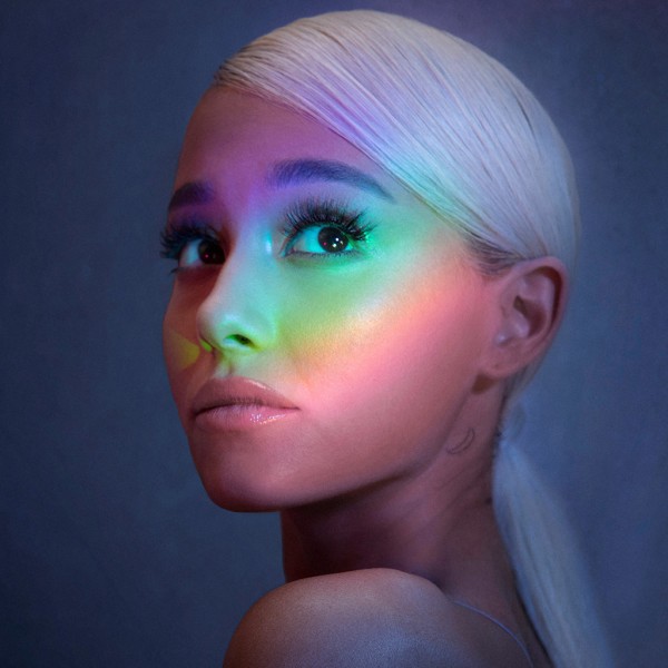 Аријана Гранде со силна порака: „Thank U, Next“ е песна за сите момци!