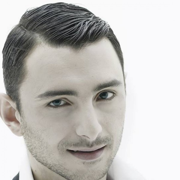 Валентин Костадиновски - Тино: Омилен предмет ми беше физика, а немав поим што се случува!