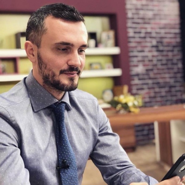 ВАНЕ МАРКОСКИ: „ Многу ги нервирав родителите, затоа што уште од тогаш сакав да бидам независен“