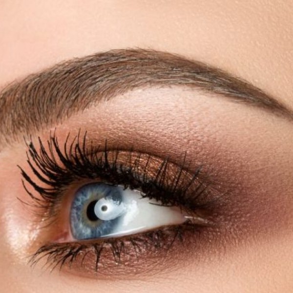 „Make up“ за почетници: Како совршено да нанесете сенка на очите?