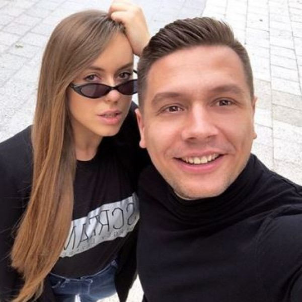 (ФОТО) Љубовта им цвета: Најозборуваниот пар неразделен!