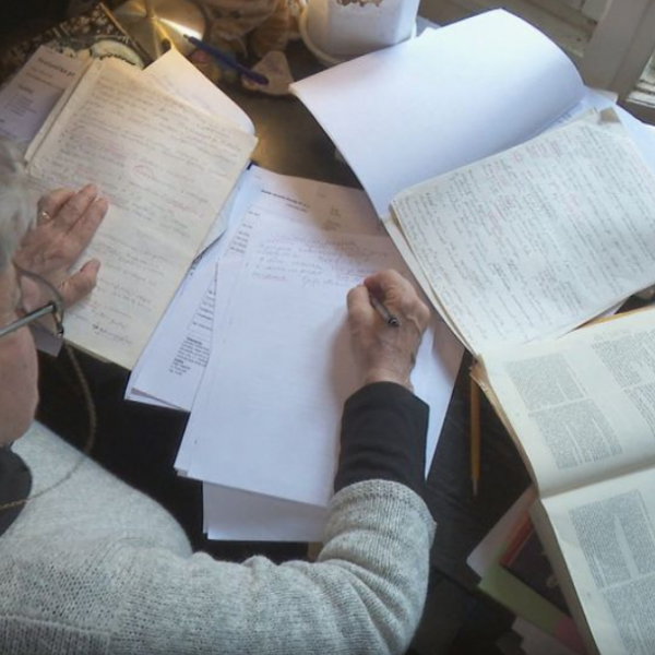 Никогаш не е доцна: Јасминка има 75 години, а следната година планира да дипломира!