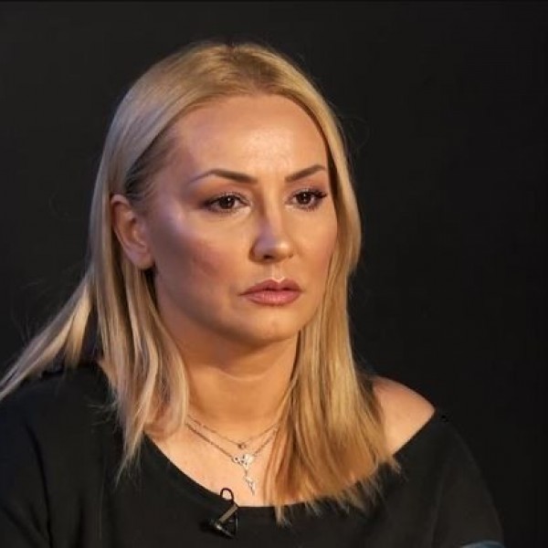 Омилениот член од жирито на „Пинкове ѕвездице“, Гоца Тржан доживеа сообраќајна несреќа!