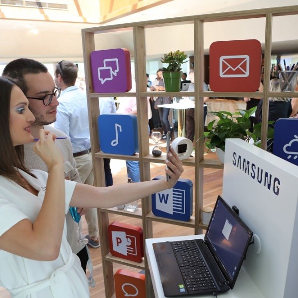 Новата Galaxy Note10 серија на паметни телефони официјално претставена во Скопје