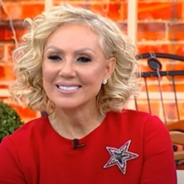 Чист хедонизам: Лепа Брена отпатува во Црна Гора, па покажа како ужива со Боба и Виктор