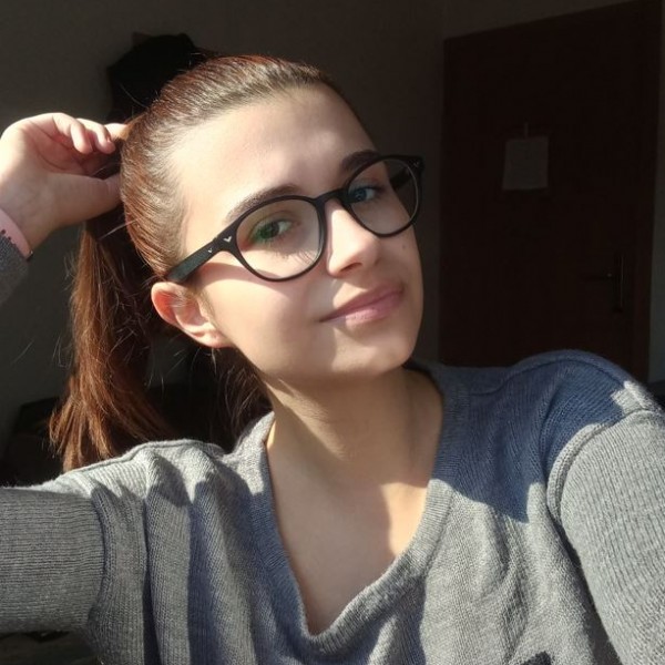 „Сакам да ме слушне народот. Таму долу кај Гевгелија, Дојран и мојата Струмица“: Ивана Крстова за „Револуцијата на свеста“