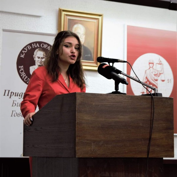 Нашиот глас е подеднакво важен, а многу поискрен: Марија Додовска „Во името на право...“