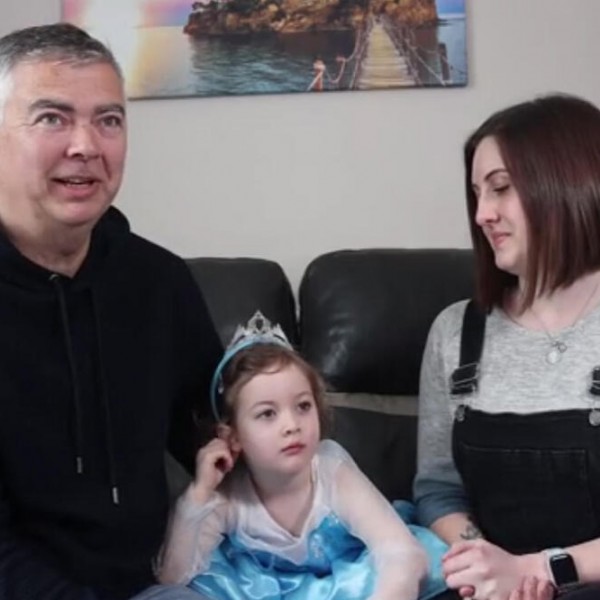 Ема не би го преживеала нападот на епилепсија да не беше нејзината ќерка (3): Еве како девојчето ѝ го спасило животот на својата мајка