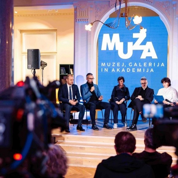 Галерија МУЗА во Љубљана е новиот простор за уметничката колекција на НЛБ д.д, која вклучува и македонски автори