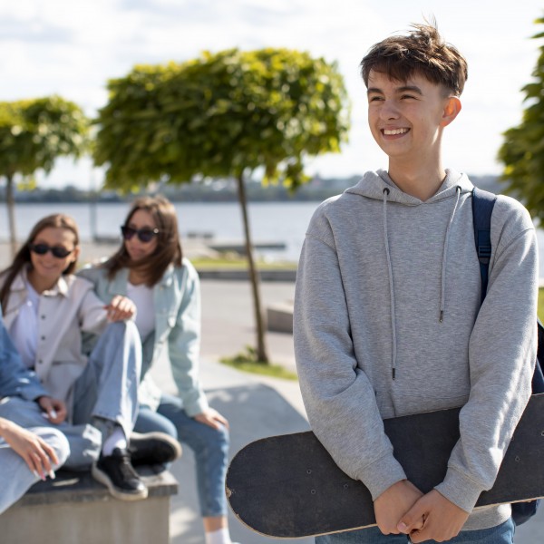 Еве во која европска држава тинејџерите се најнесреќни, а каде се најмногу загрижени за иднината!