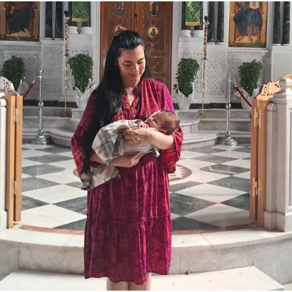 Ана стана мајка за прв пат на 51 година: „Кога ми кажаа дека сум бремена, се онесвестив, сега сакам уште деца“