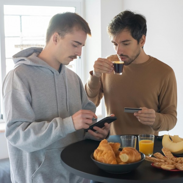 Родители бидете остри со вашите деца доколку пијат кафе во тинејџерски денови: Стучните лица со категоричен совет