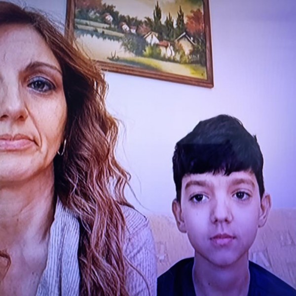 Јелена од Чачак му донираше дел од црниот дроб на својот син (12): Одеднаш доби дијагноза, а еве што беше најтешко