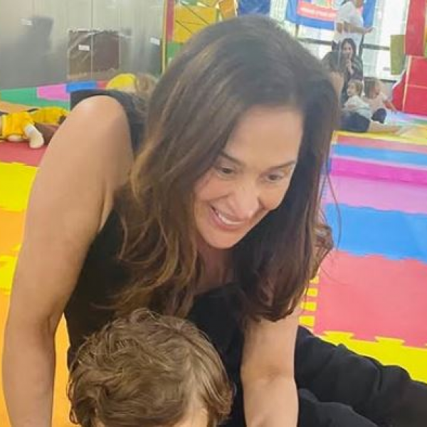 Го роди Лука на 56 години: Лекарите беа во шок, додека жените ја напаѓаа и ја убедуваа дека детето ќе биде болно