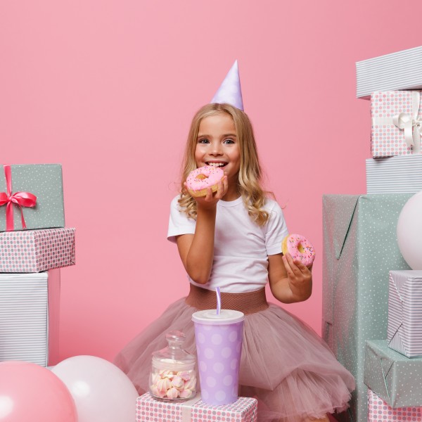 „Имавме скапа роденденска забава, ќерка ми е разочарана од подароците“: Мајка ги налути родителите