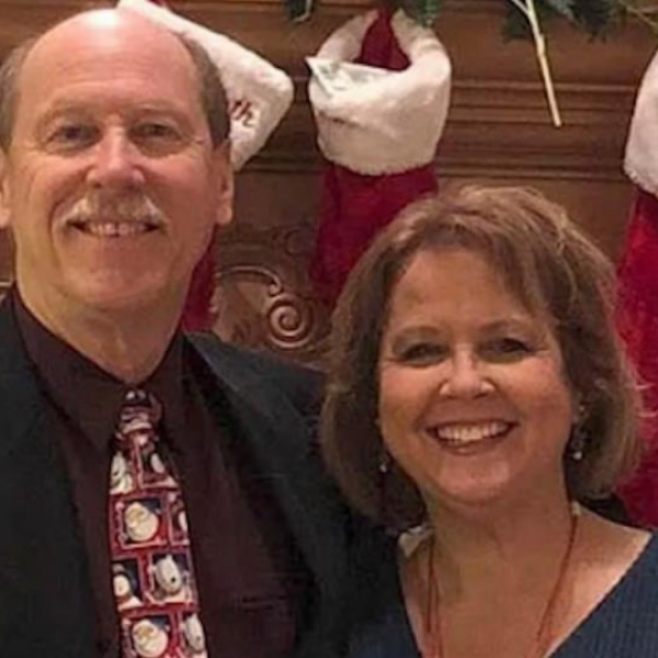 Го родила 13-то дете на 62 години, но сакала уште: Го фалсификувала потписот на сопругот за да добие уште две, тој не знаел ништо