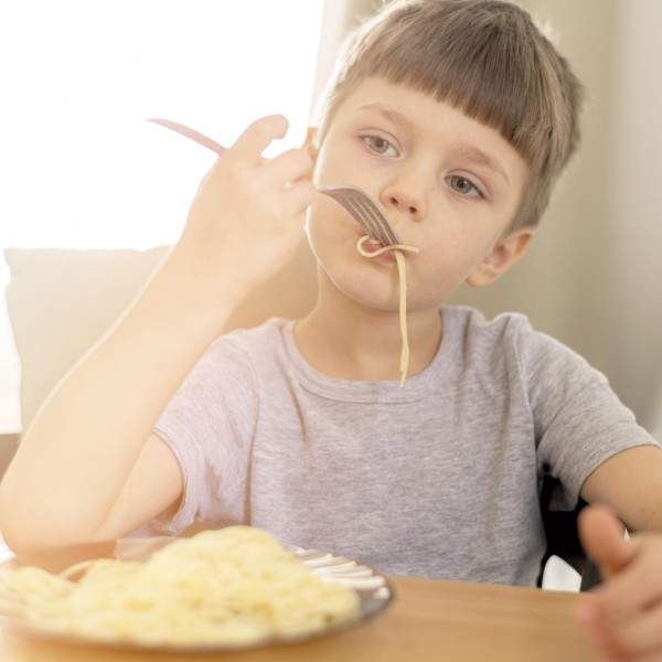 Невролог сум и не им ги давам овие намирници на децата пред да наполнат 1 година: Еве уште неколку правила во исхраната што ги следам