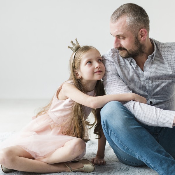 Двете најголеми грешки на татковците во воспитувањето на своите ќерки: Поради ова, тие растат во жени кои молчат и страдаат, не се ценат себеси