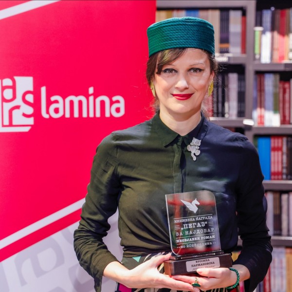 Фросина Пармаковска: „Кривата Дијана“ е роман за магичниот круг на вината и траумите, но и за простувањето